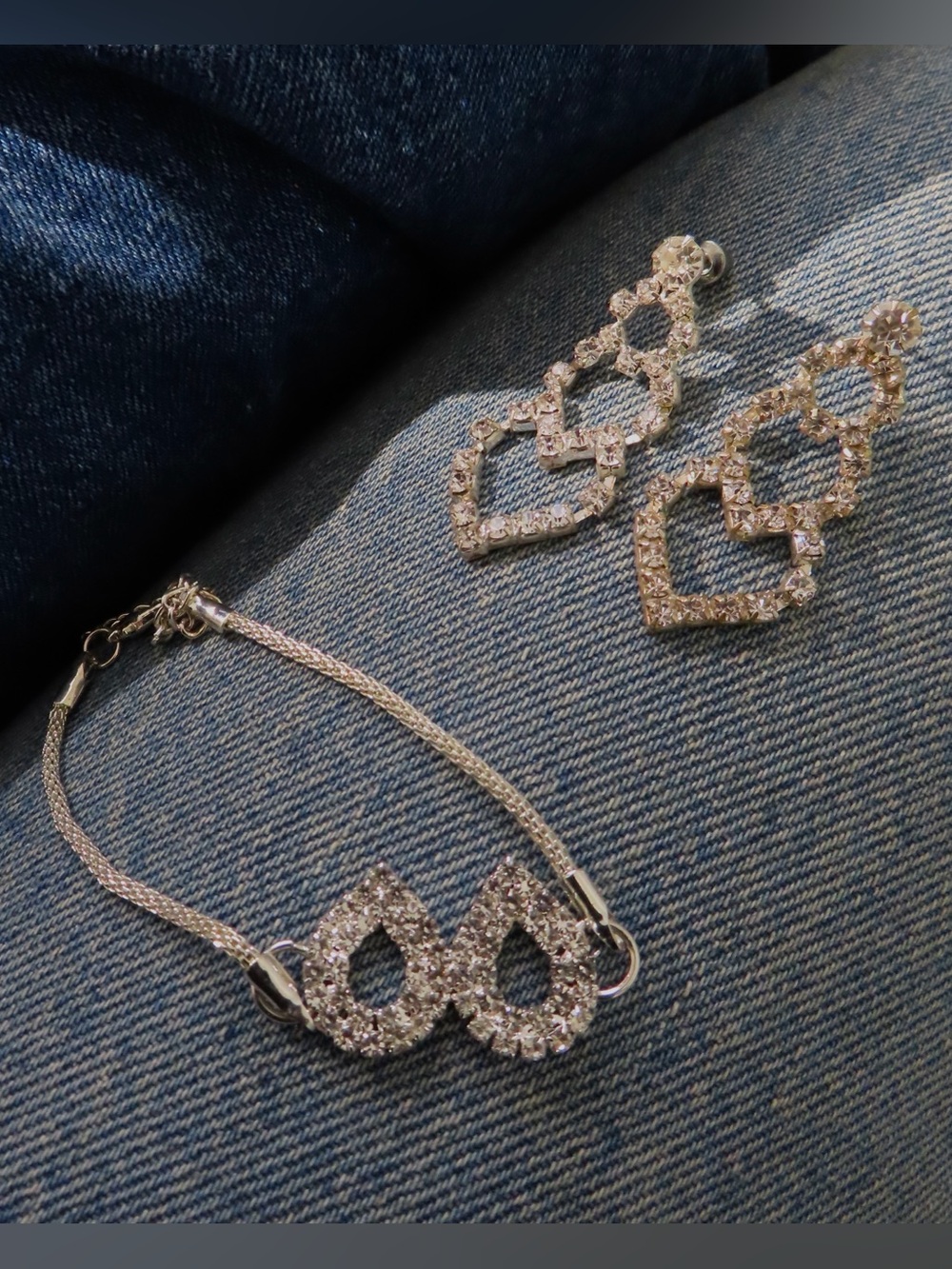 Rhinestone Heart Drop Earrings & Bracelet Set - Silver Sparkle